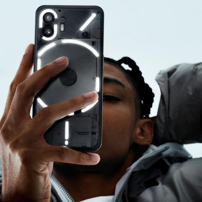 Nothing Phone (2)