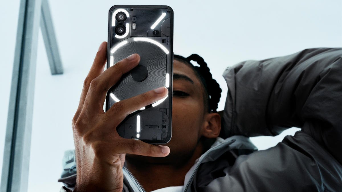 Nothing Phone (2)